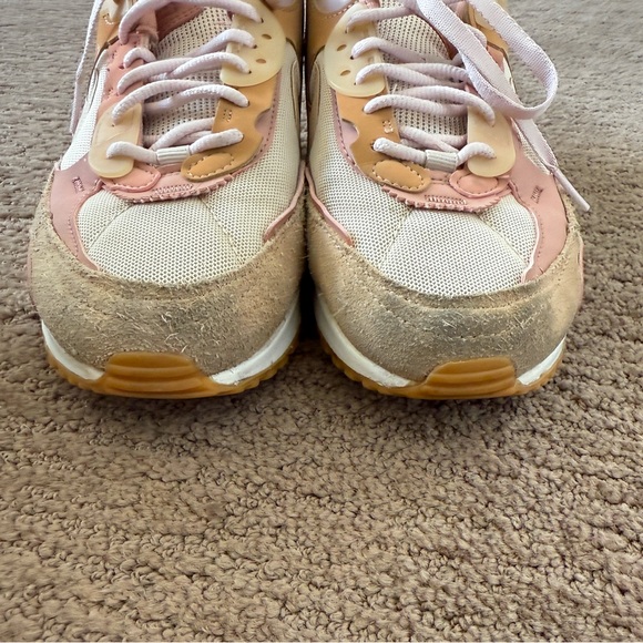 Nike Women Air Max 90 Futura Sneaker in Sandrift - Picture 3 of 7